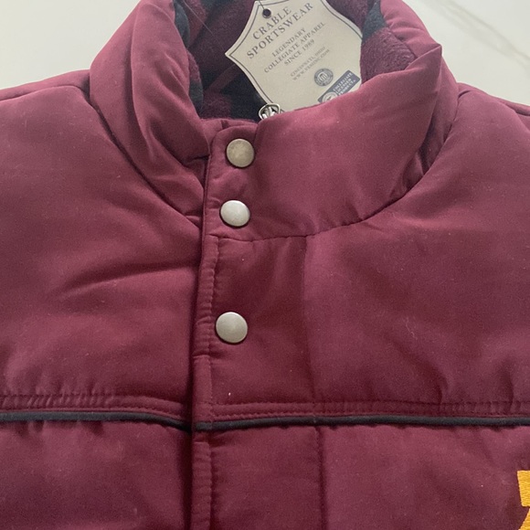 Men’s full zip button up Minnesota winter vest size large NWTs - Picture 3 of 8